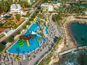 STAR BEACH VILLAGE & WATER PARK