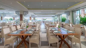 STAR BEACH VILLAGE & WATER PARK