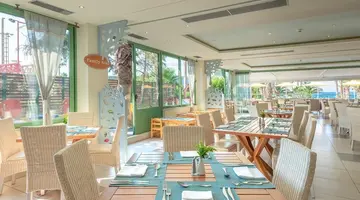 STAR BEACH VILLAGE & WATER PARK