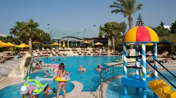 STAR BEACH VILLAGE & WATER PARK