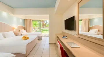 STAR BEACH VILLAGE & WATER PARK