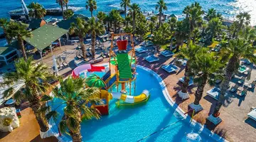 STAR BEACH VILLAGE & WATER PARK