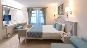 STARLIGHT RESORT HOTEL