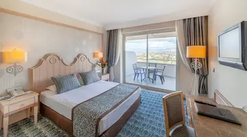 STARLIGHT RESORT HOTEL