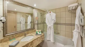 STARLIGHT RESORT HOTEL
