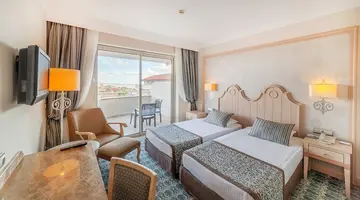 STARLIGHT RESORT HOTEL