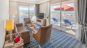 STARLIGHT RESORT HOTEL