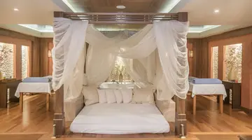 STARLIGHT RESORT HOTEL