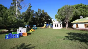 STARLIGHT RESORT HOTEL