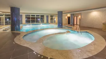 STARLIGHT RESORT HOTEL