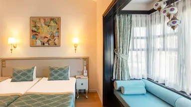 STARLIGHT RESORT HOTEL