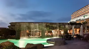 STARLIGHT RESORT HOTEL
