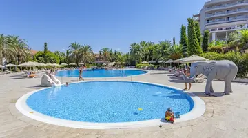 STARLIGHT RESORT