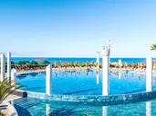 STARLIGHT RESORT
