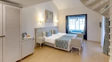 STARLIGHT RESORT