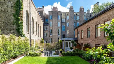 Staunton's on the Green