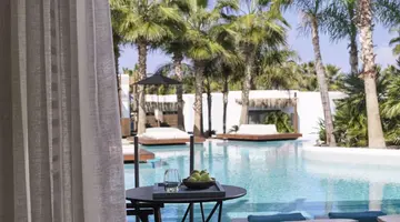 STELLA ISLAND LUXURY RESORT & SPA