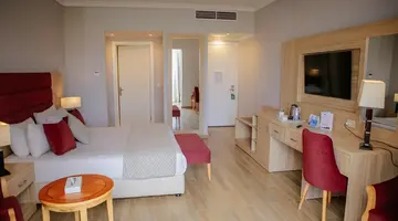 STELLA MAKADI BEACH RESORT & SPA