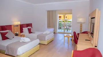 STELLA MAKADI BEACH RESORT & SPA