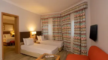 STELLA MAKADI BEACH RESORT & SPA