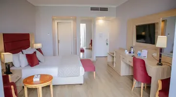 STELLA MAKADI BEACH RESORT & SPA