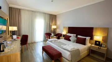 STELLA MAKADI BEACH RESORT & SPA