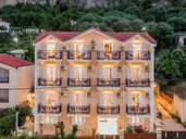 Stellatos House and Suites