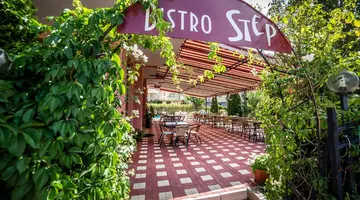 Step Hotel