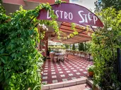 Step Hotel