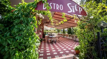 Step Hotel