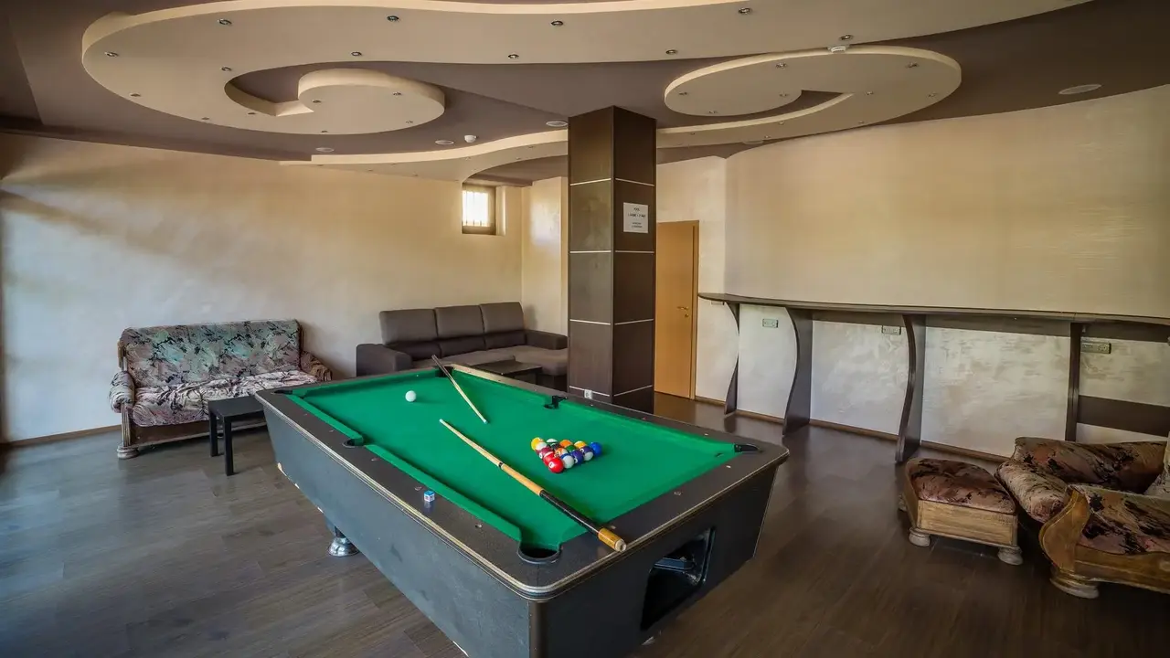 Step Hotel