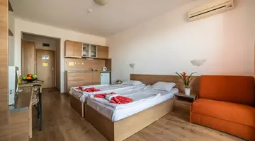 STEP HOTEL