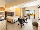 Stephanos Hotel Apartments