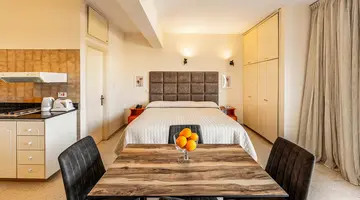 Stephanos Hotel Apartments
