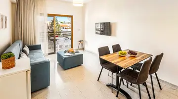 Stephanos Hotel Apartments