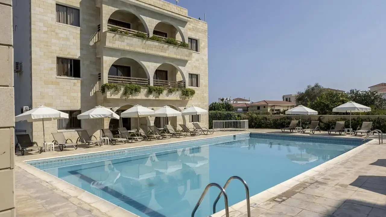 Stephanos Hotel Apts