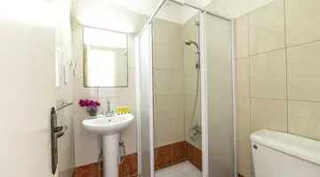Stephanos Hotel Apts