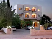 Stephanos Hotel Apts