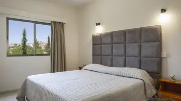 Stephanos Hotel Apts