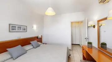 Stephanos Hotel Apts
