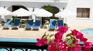 Stephanos Hotel Apts