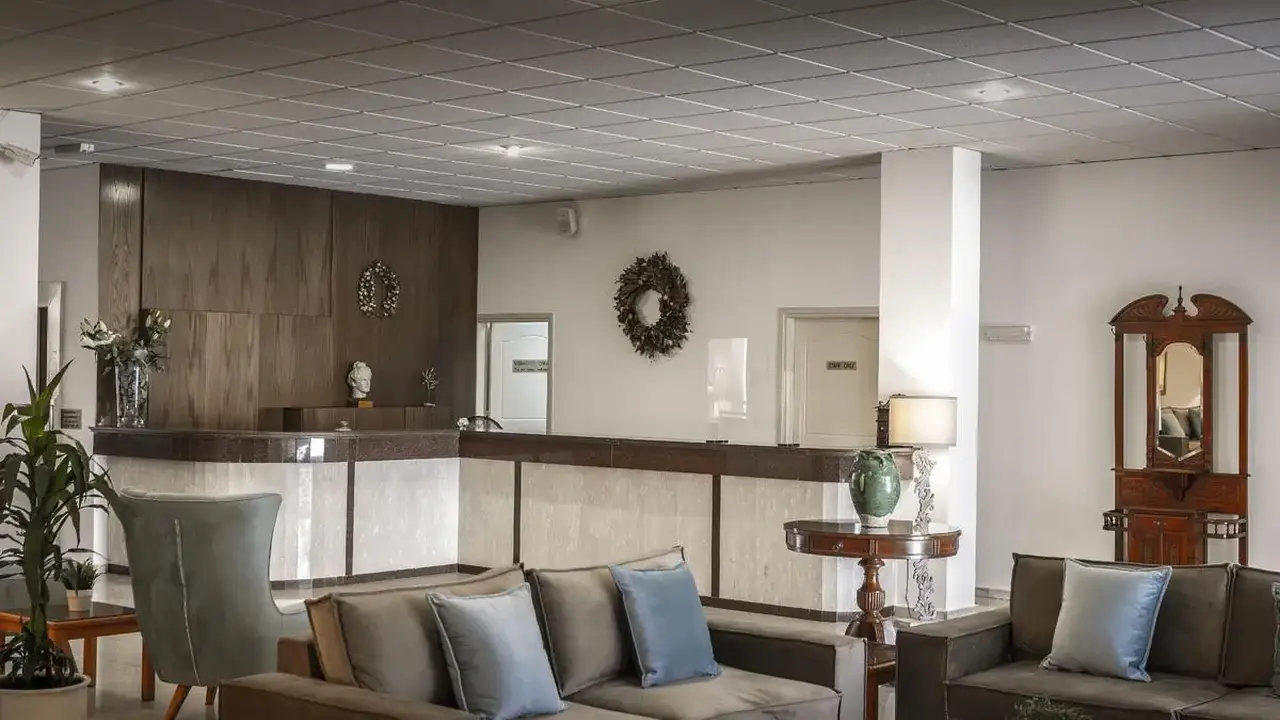 Stephanos Hotel Apts