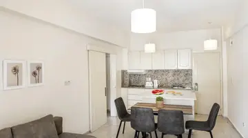 Stephanos Hotel Apts