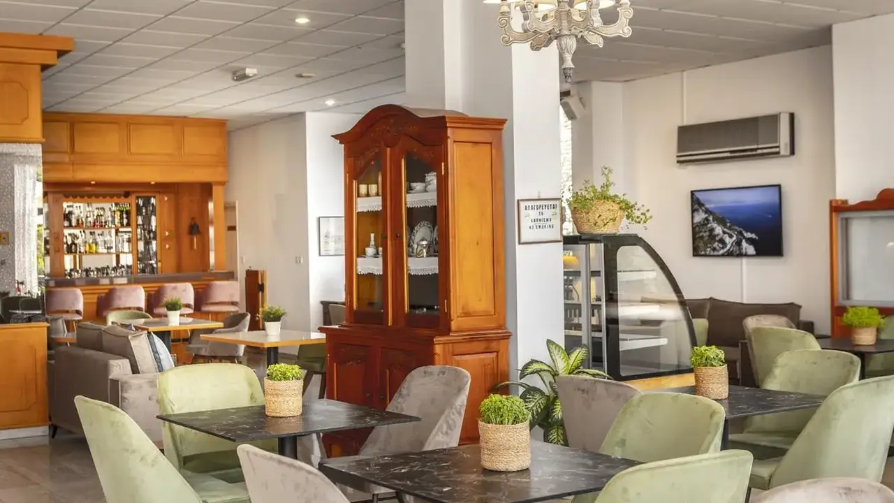 Stephanos Hotel Apts