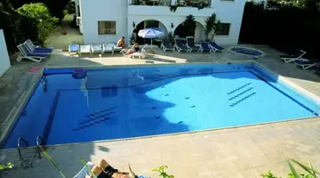Stephanos Hotel Apts