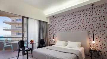 Steris Elegant Beach Hotel