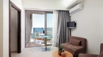 Steris Elegant Beach Hotel