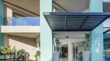 Steris Elegant Beach Hotel
