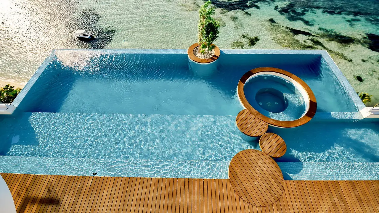 Stone Beach Hotel