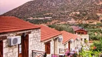 Stone Village Petrino Horio